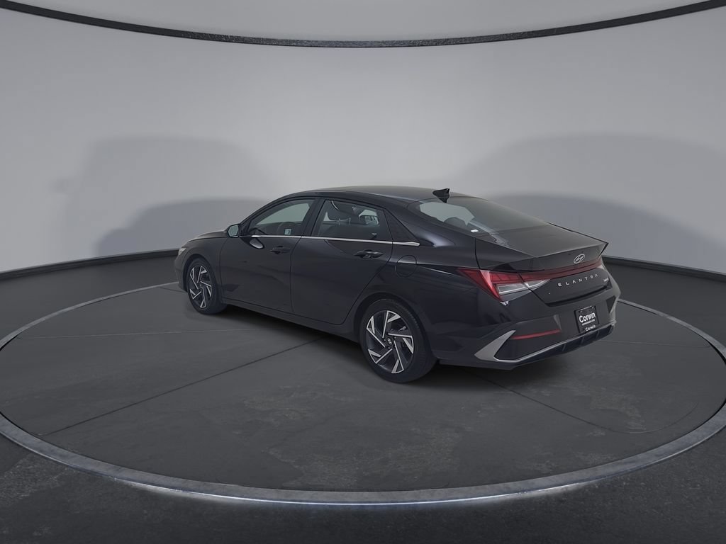 Used 2025 Hyundai Elantra Limited FWD image 12
