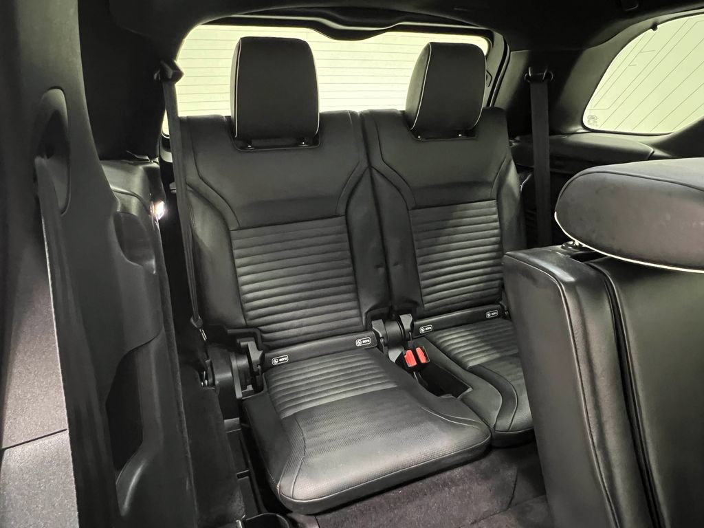 Used 2018 Land Rover Discovery HSE AWD/4WD image 35