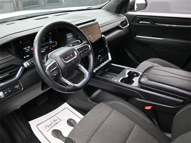 Used 2025 GMC Acadia Elevation image 12