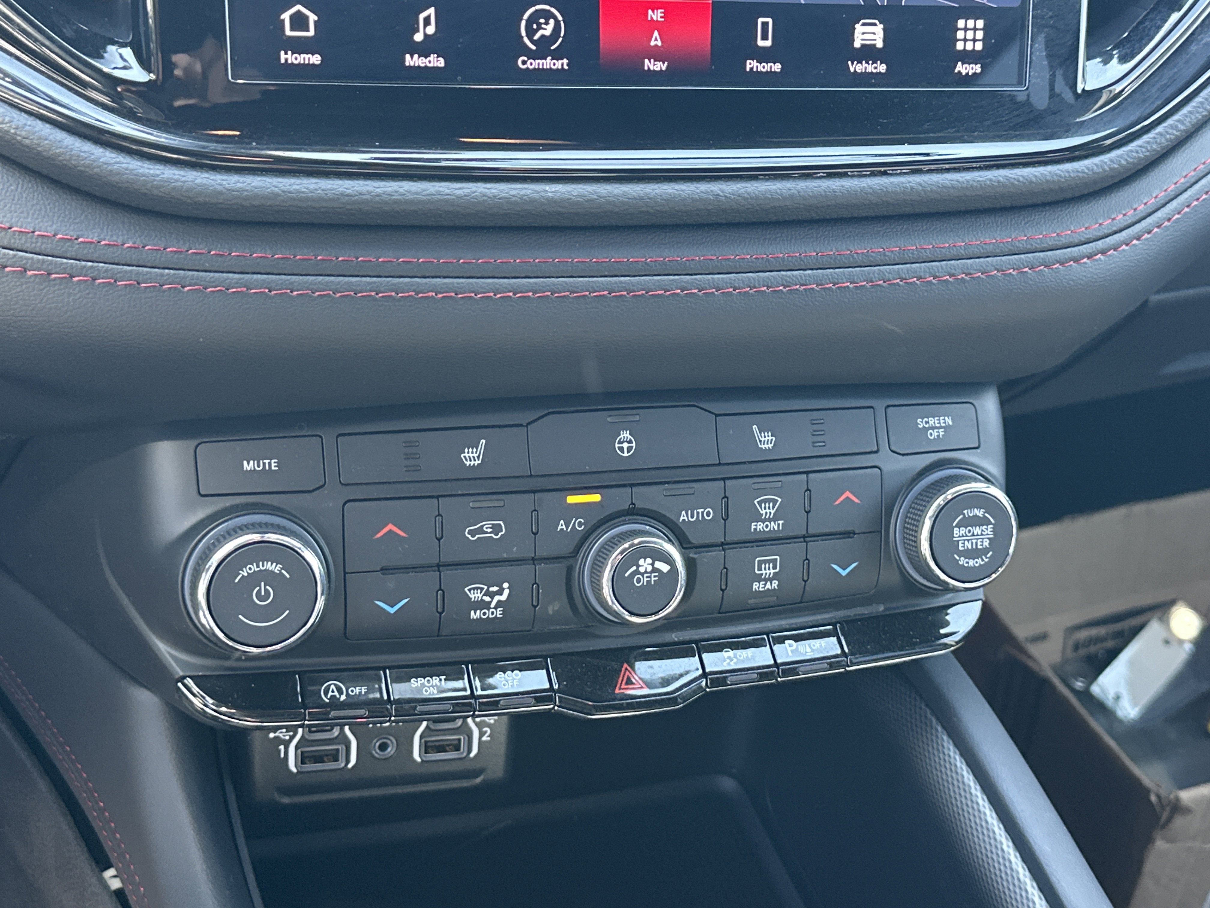 Used 2025 Dodge Durango GT w/ Blacktop Package image 35