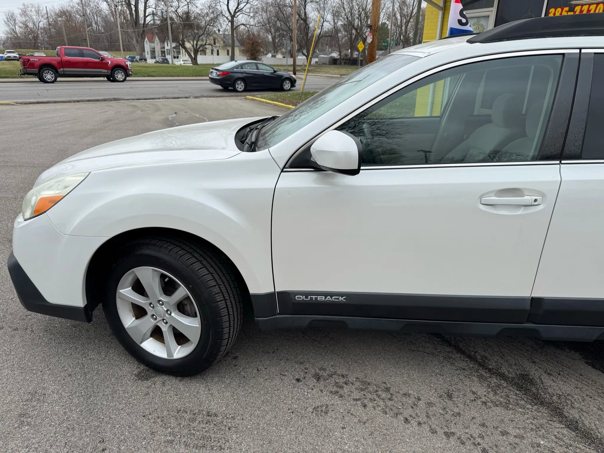 Used 2013 Subaru Outback 2.5i Premium image 4