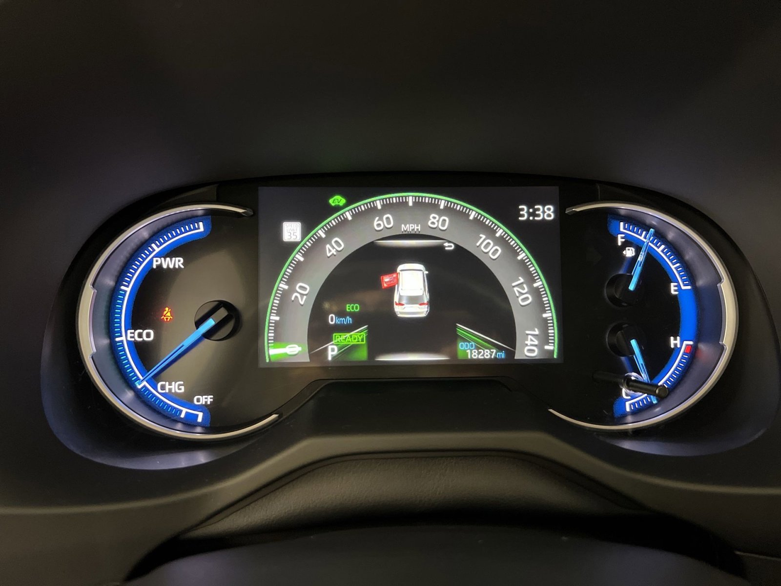 Used 2025 Toyota RAV4 LE image 17