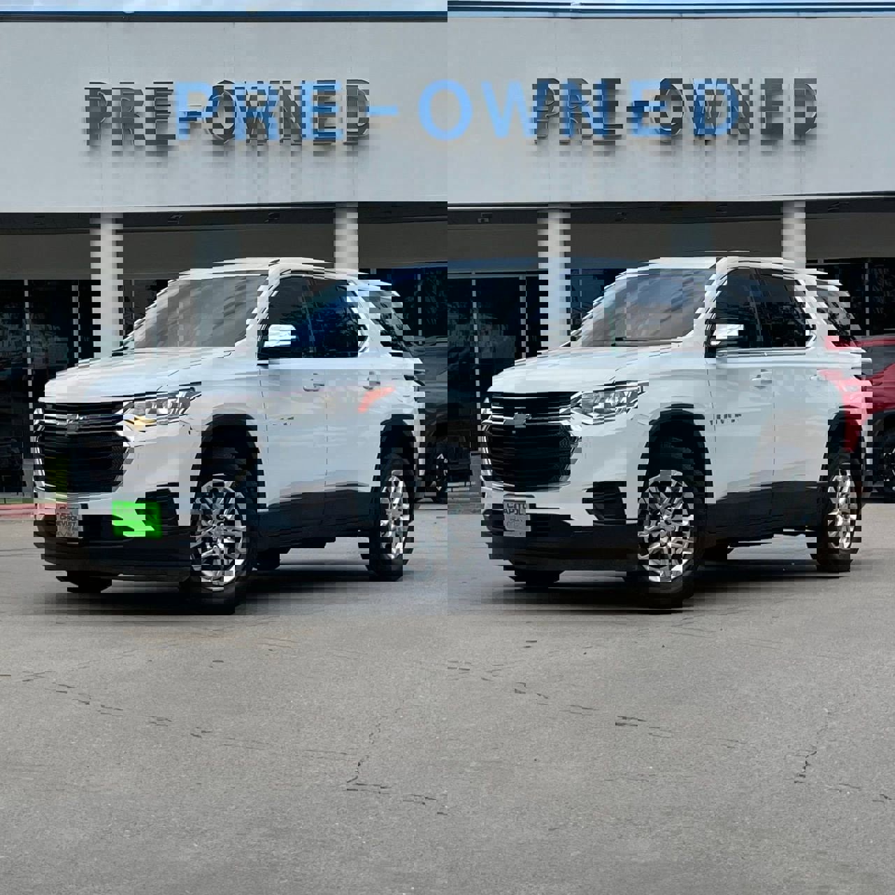 Used 2020 Chevrolet Traverse LS image 1