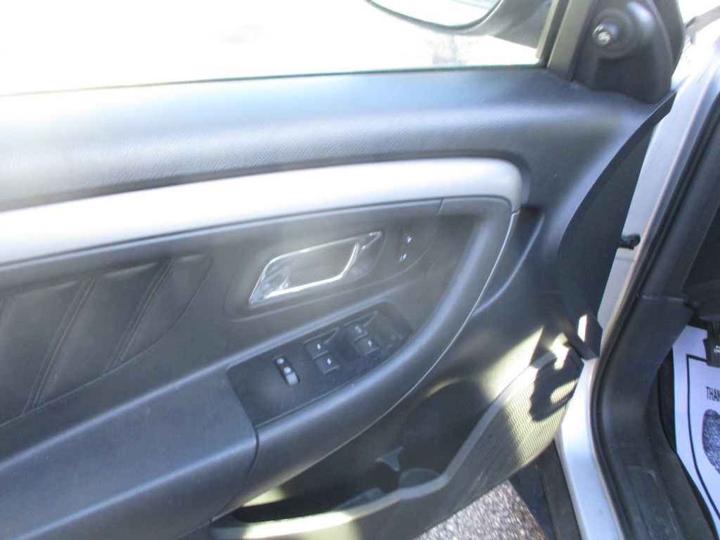 Used 2011 Ford Taurus SEL w/ 201A Rapid Spec Order Code AWD/4WD image 11