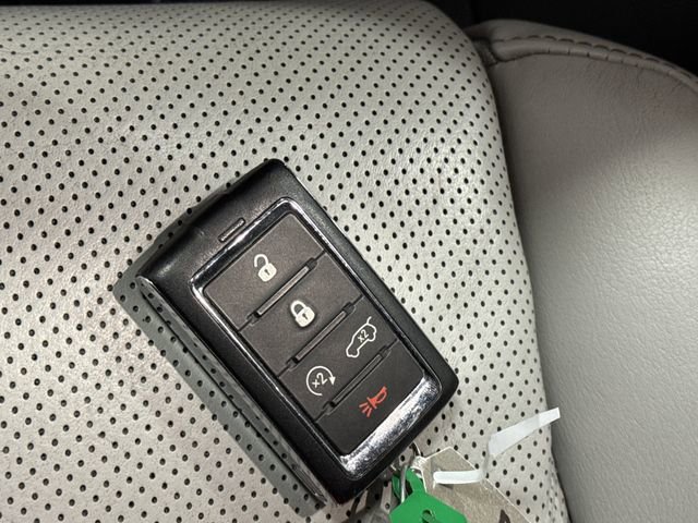 Used 2021 Jeep Grand Cherokee L Overland w/ Advanced Protech Group III image 31