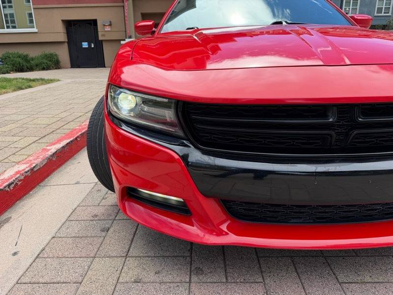 Used 2016 Dodge Charger R/T w/ Plus Group RWD image 19
