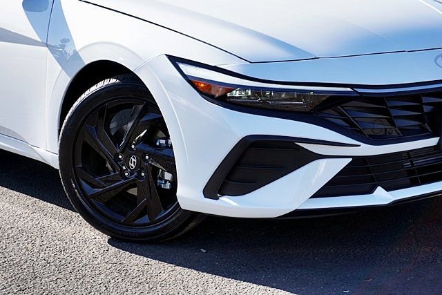 Certified 2026 Hyundai Elantra Sport image 4