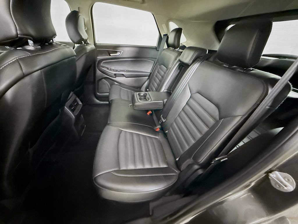 Used 2017 Ford Edge SEL w/ Equipment Group 201A FWD image 24