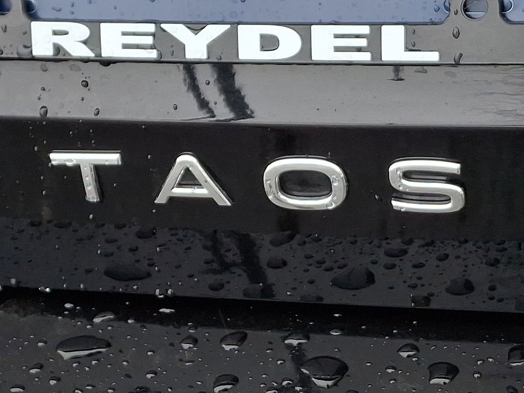 Certified 2025 Volkswagen Taos S image 29