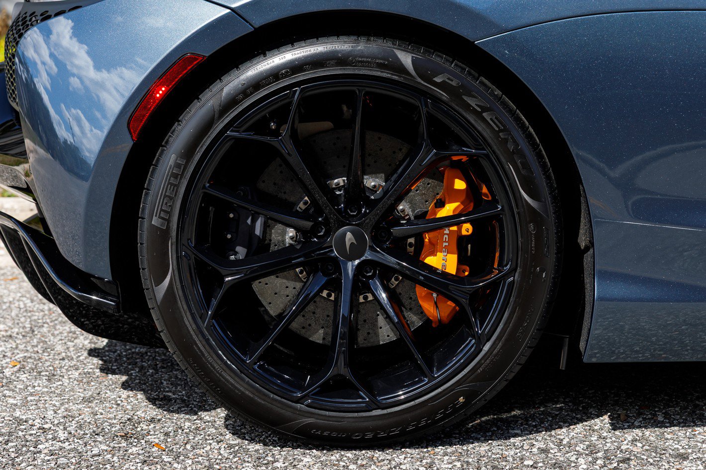 Used 2026 McLaren Artura RWD image 14