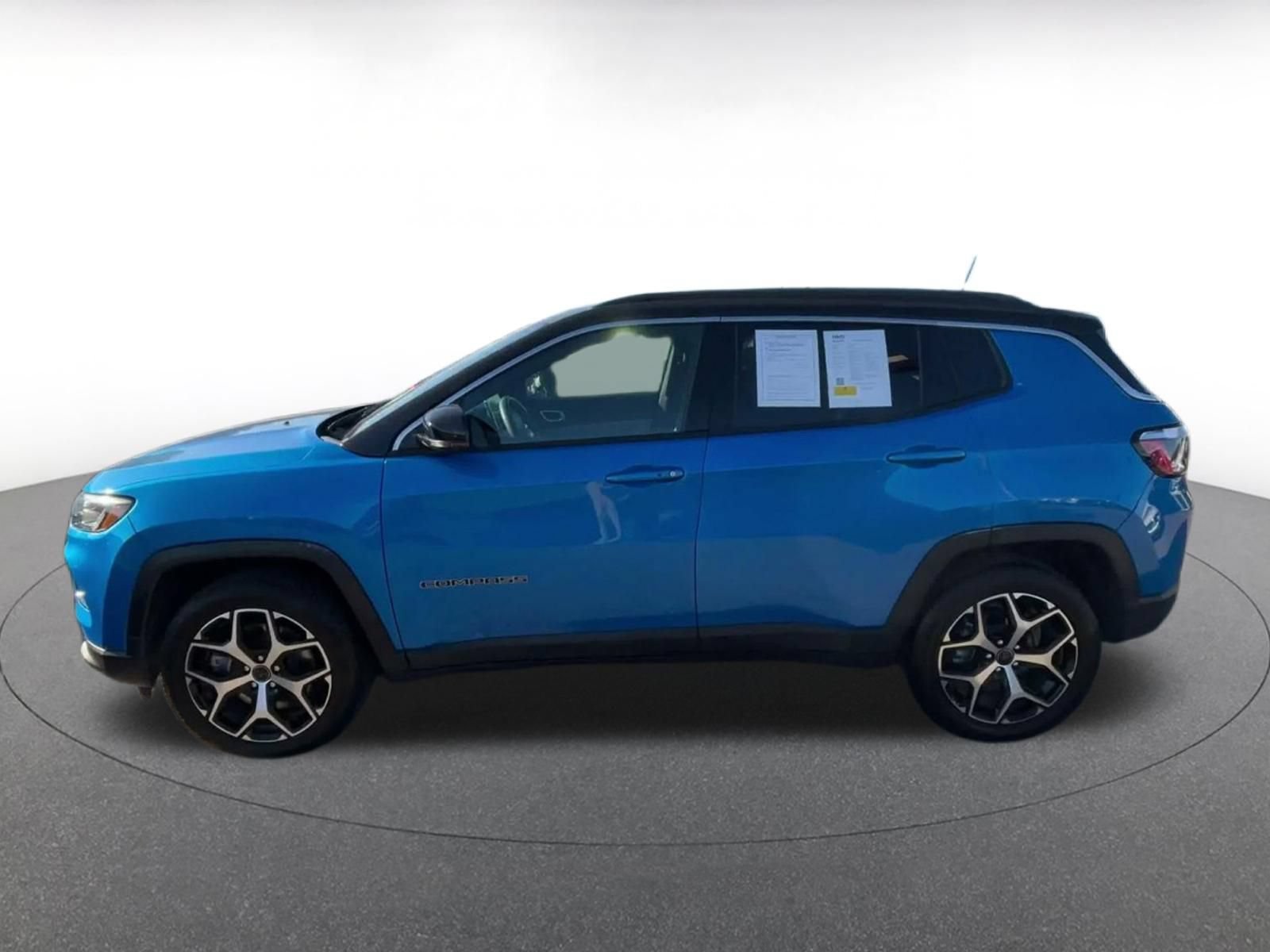 Used 2025 Jeep Compass Limited AWD/4WD image 8