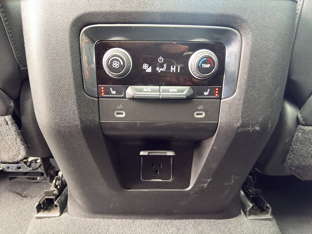 Used 2023 Chevrolet Tahoe Z71 w/ Luxury Package image 43