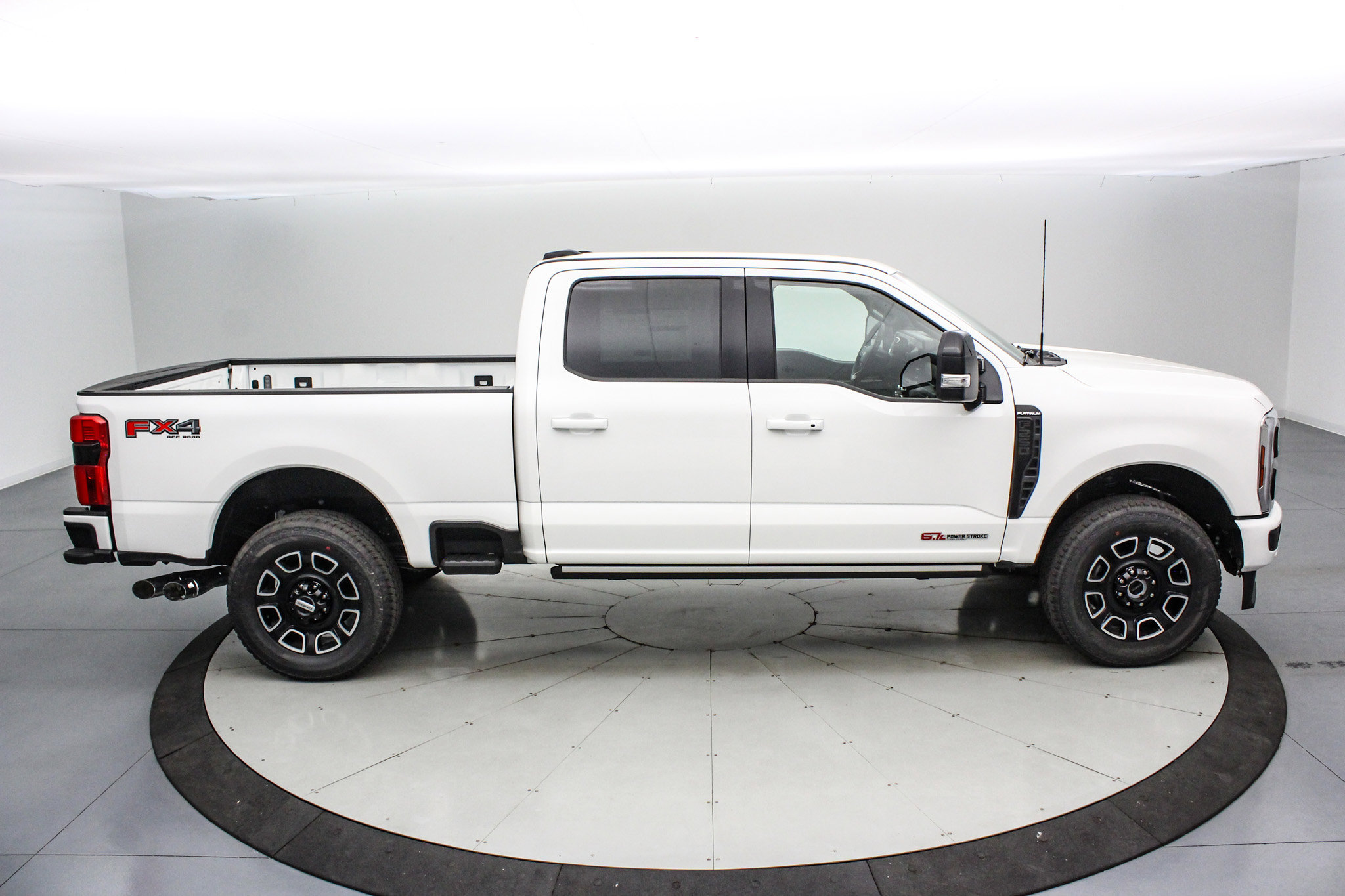 New 2026 Ford F250 Platinum image 3