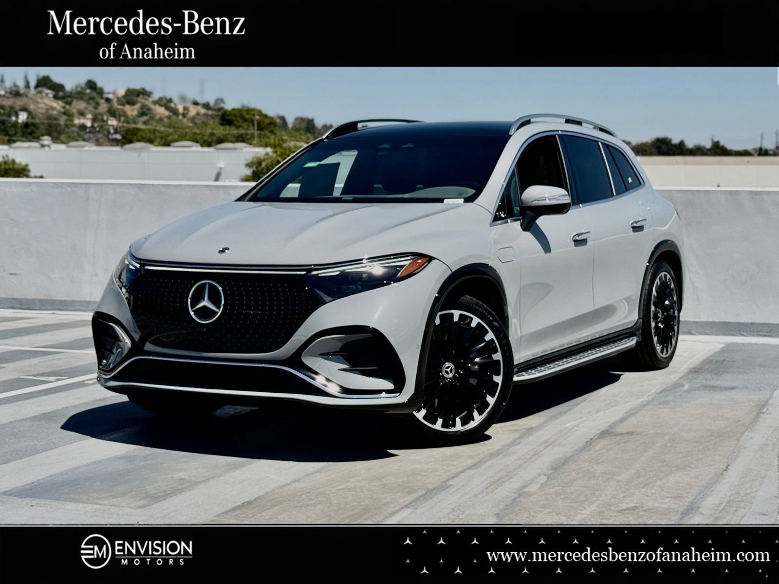 New 2026 Mercedes-Benz EQS 550 4MATIC SUV image 1