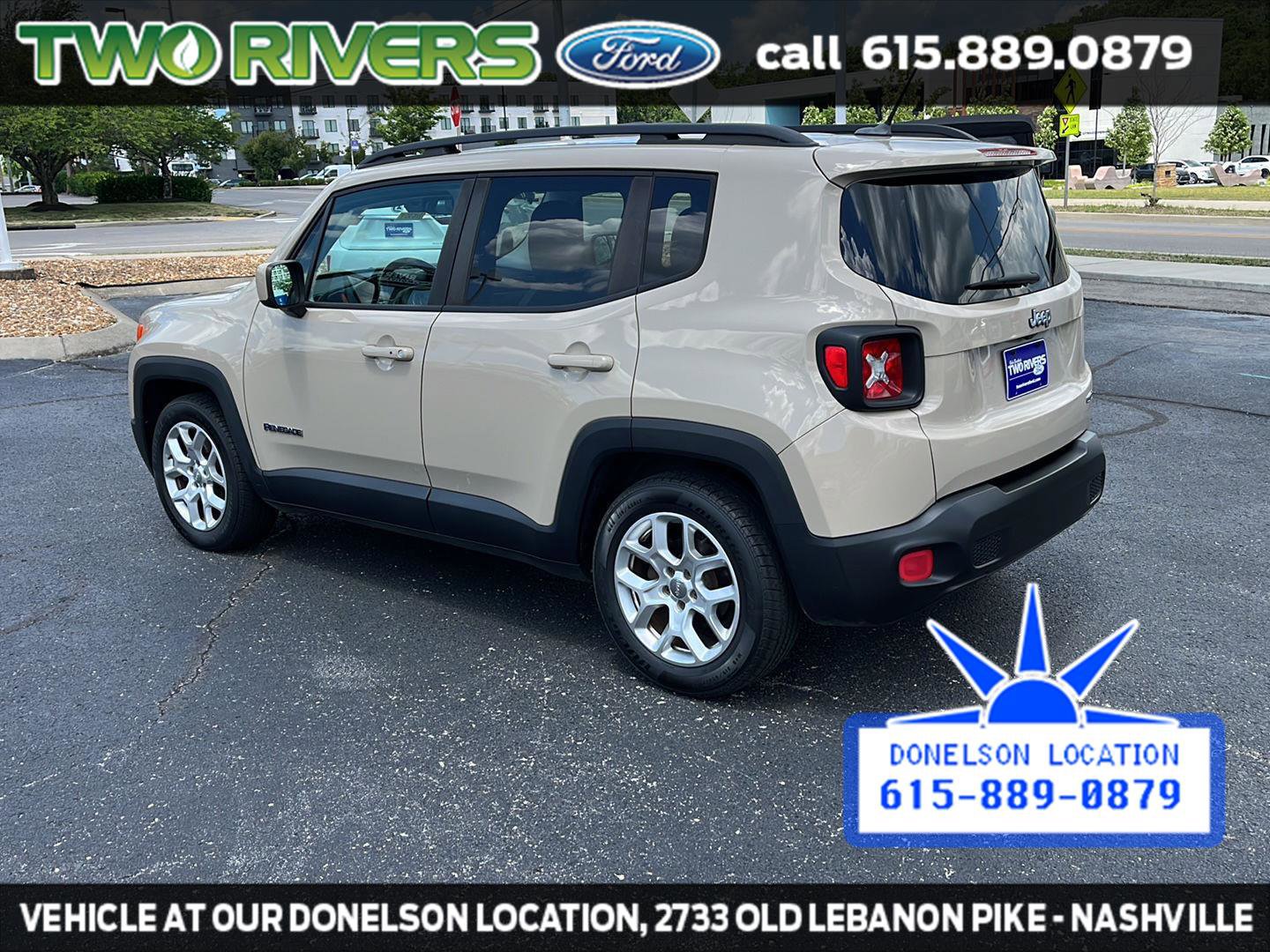 Used 2015 Jeep Renegade Latitude w/ Cold Weather Group FWD image 6