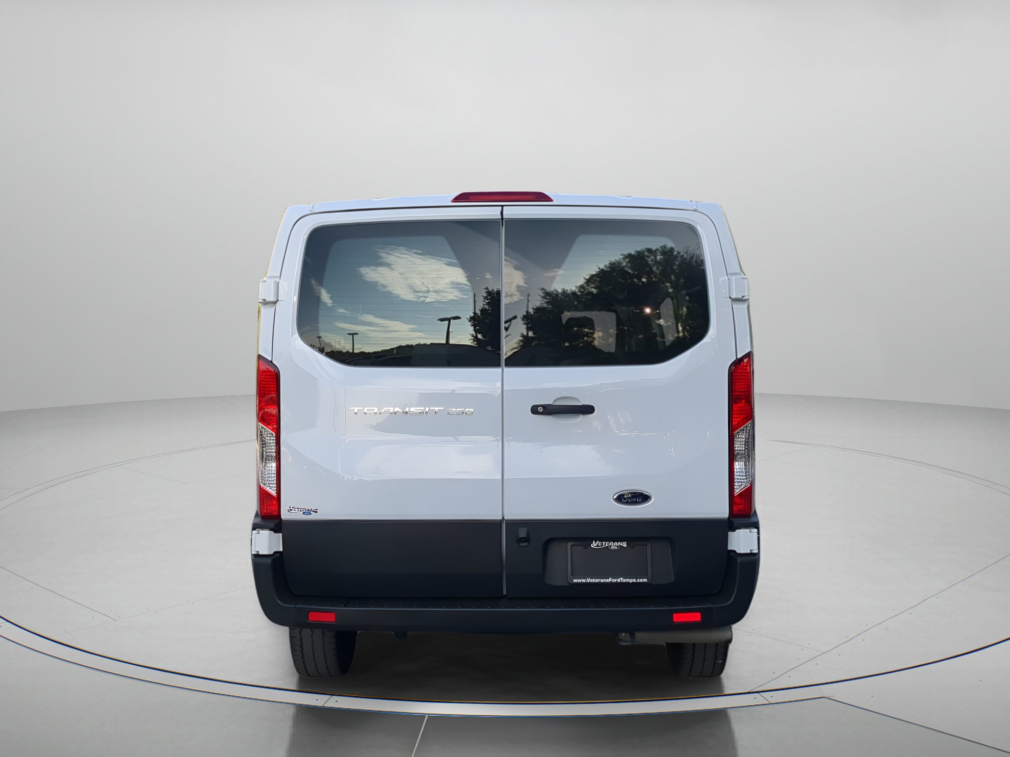 Used 2024 Ford Transit 250 Low Roof w/ Exterior Upgrade Package RWD image 41