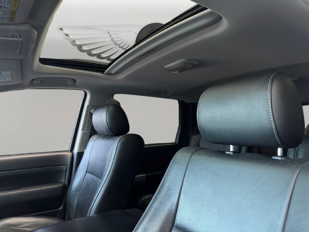 Used 2018 Toyota Sequoia TRD Sport AWD/4WD image 9