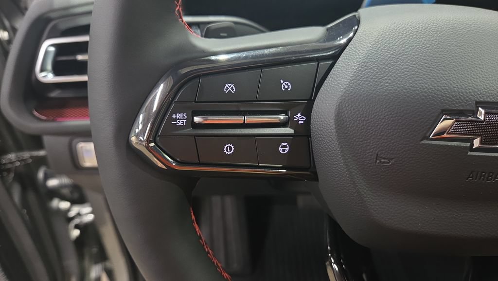 New 2026 Chevrolet Traverse RS FWD image 11