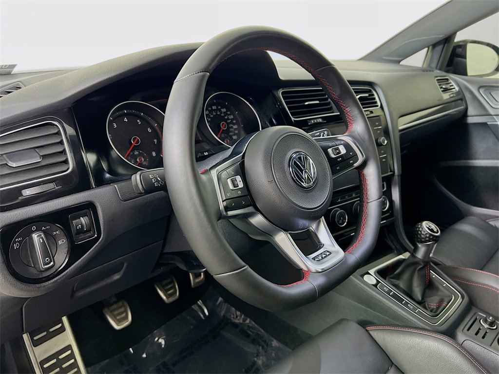 Used 2021 Volkswagen GTI SE image 8