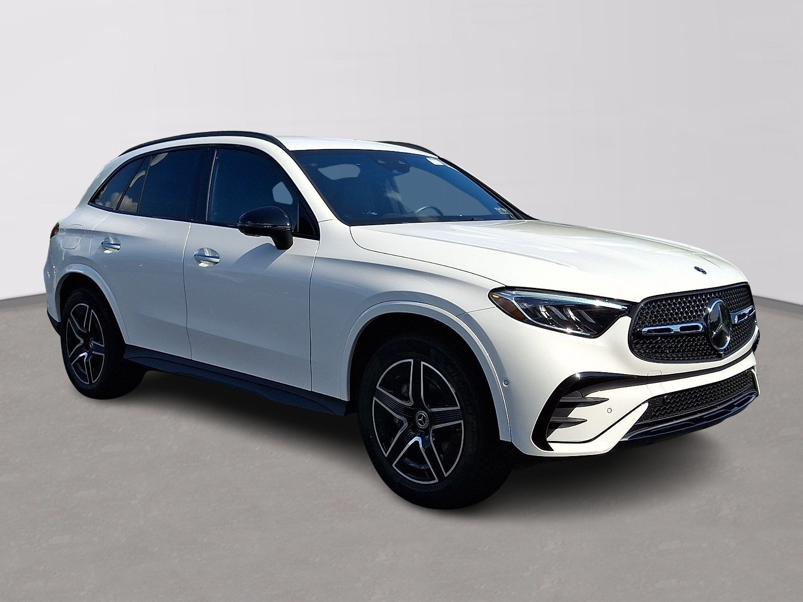 Certified 2026 Mercedes-Benz GLC 300 4MATIC image 3