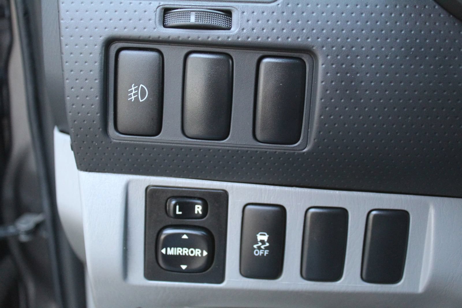 Used 2013 Toyota Tacoma PreRunner w/ SR5 Pkg RWD image 24