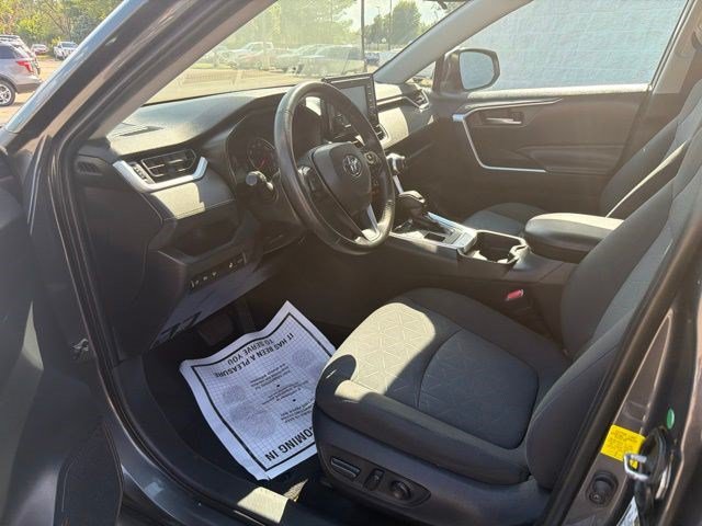 Used 2019 Toyota RAV4 XLE w/ Convenience Package AWD/4WD image 13