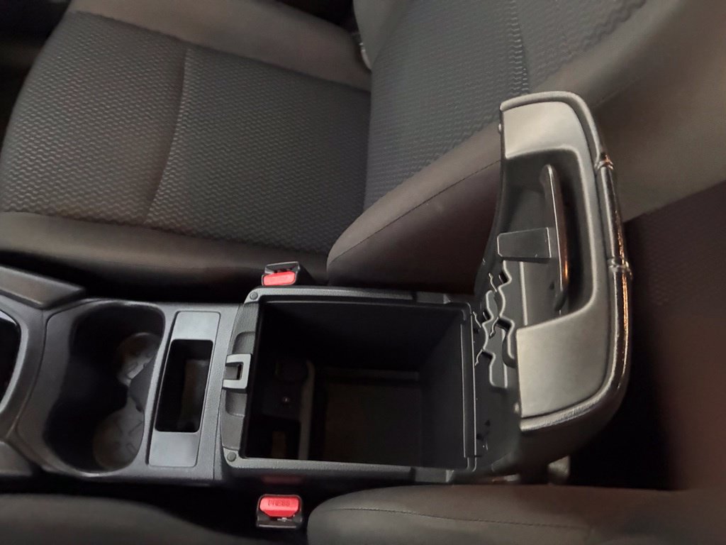 Used 2021 Nissan Rogue Sport S AWD/4WD image 38