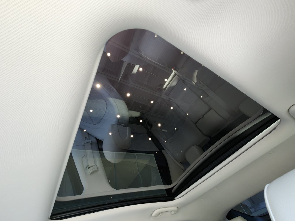New 2027 Genesis GV60 Prestige AWD/4WD image 33