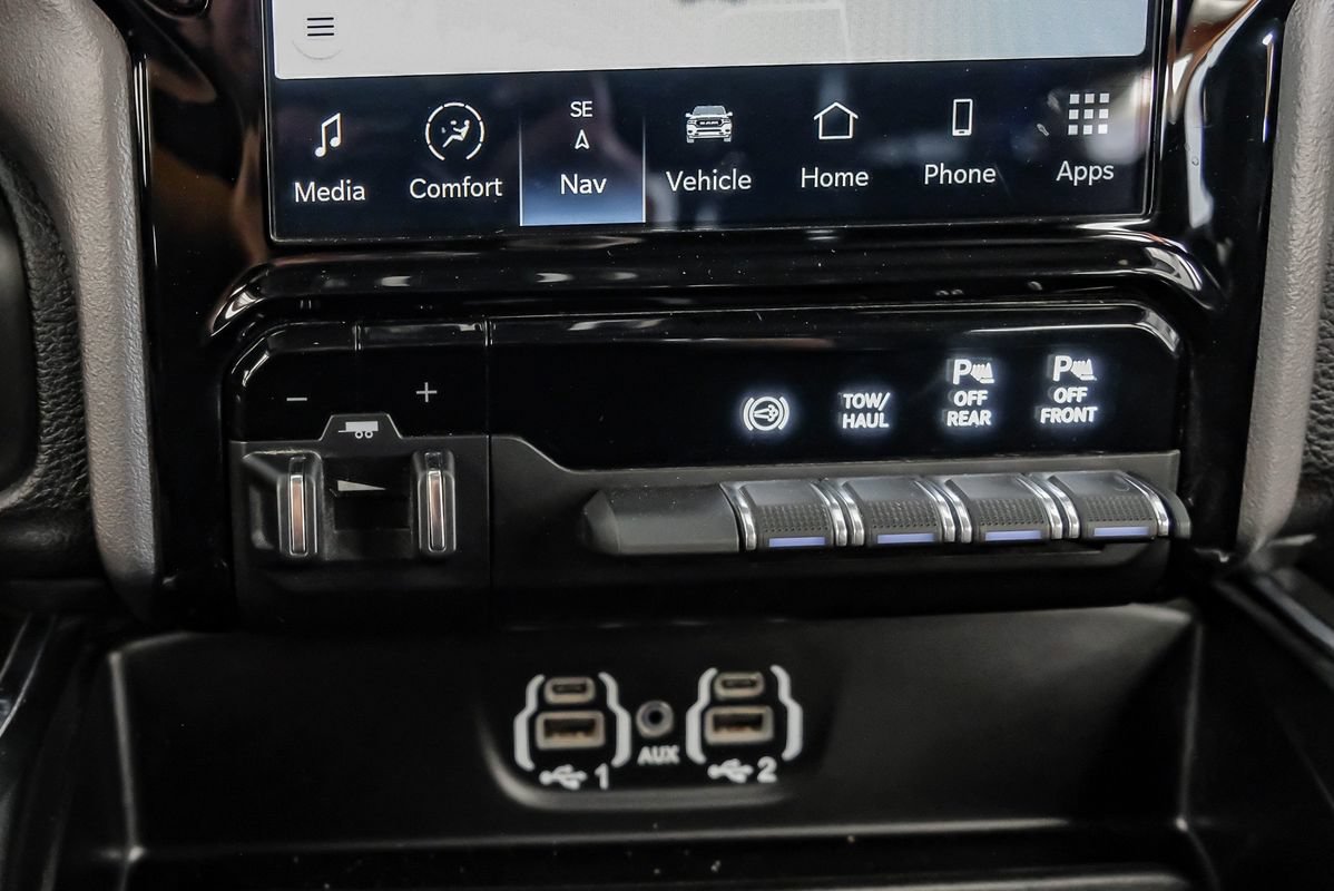 Used 2024 RAM 3500 Laramie w/ Night Edition AWD/4WD image 26