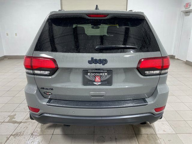Used 2019 Jeep Grand Cherokee Laredo AWD/4WD image 5