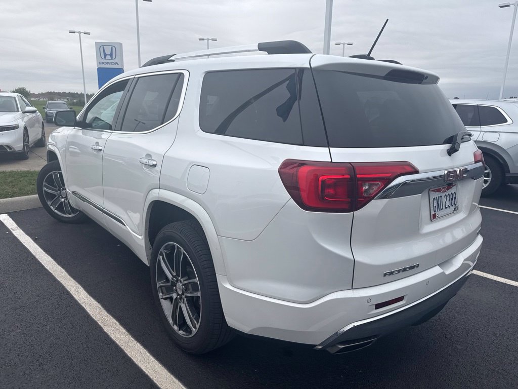 Used 2017 GMC Acadia Denali w/ Technology Package AWD/4WD image 5