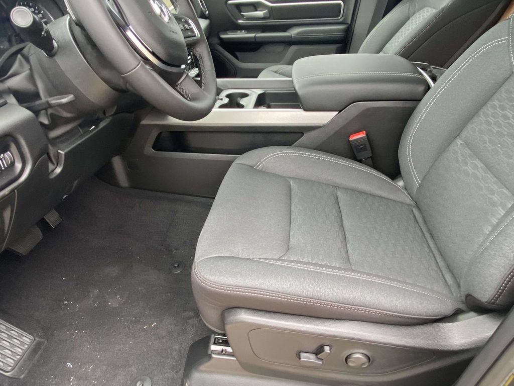 New 2026 RAM 1500 Big Horn AWD/4WD image 40