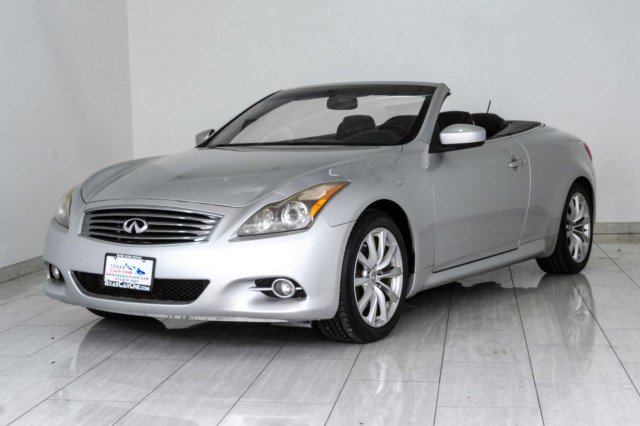 Used 2011 INFINITI G37 Convertible w/ Premium Pkg RWD image 3