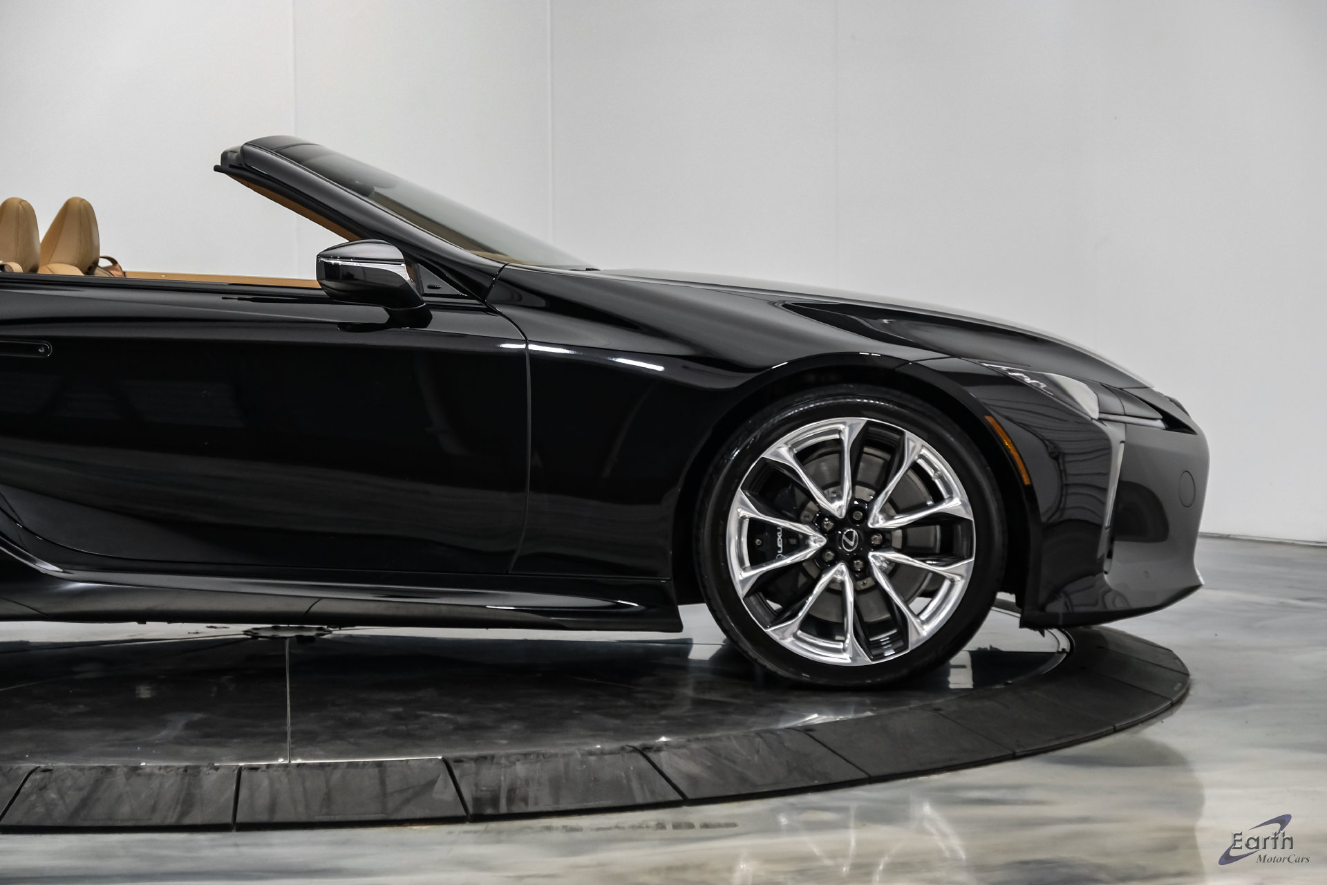 Used 2021 Lexus LC 500 Convertible w/ Touring Package RWD image 28