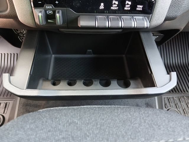 New 2026 RAM 1500 Classic Warlock AWD/4WD image 39