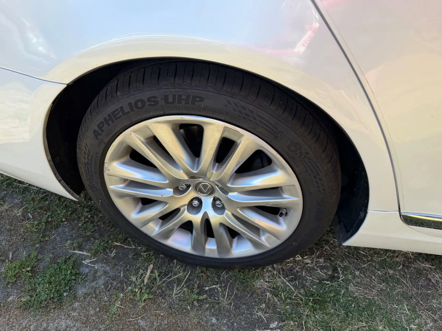 Used 2016 Lexus LS 460 w/ Comfort Package image 33