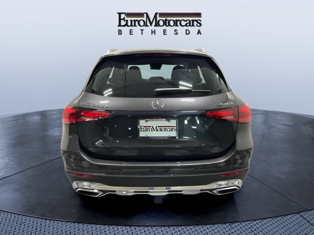 Used 2025 Mercedes-Benz GLC 350e 4MATIC w/ Driver Assistance Package image 4