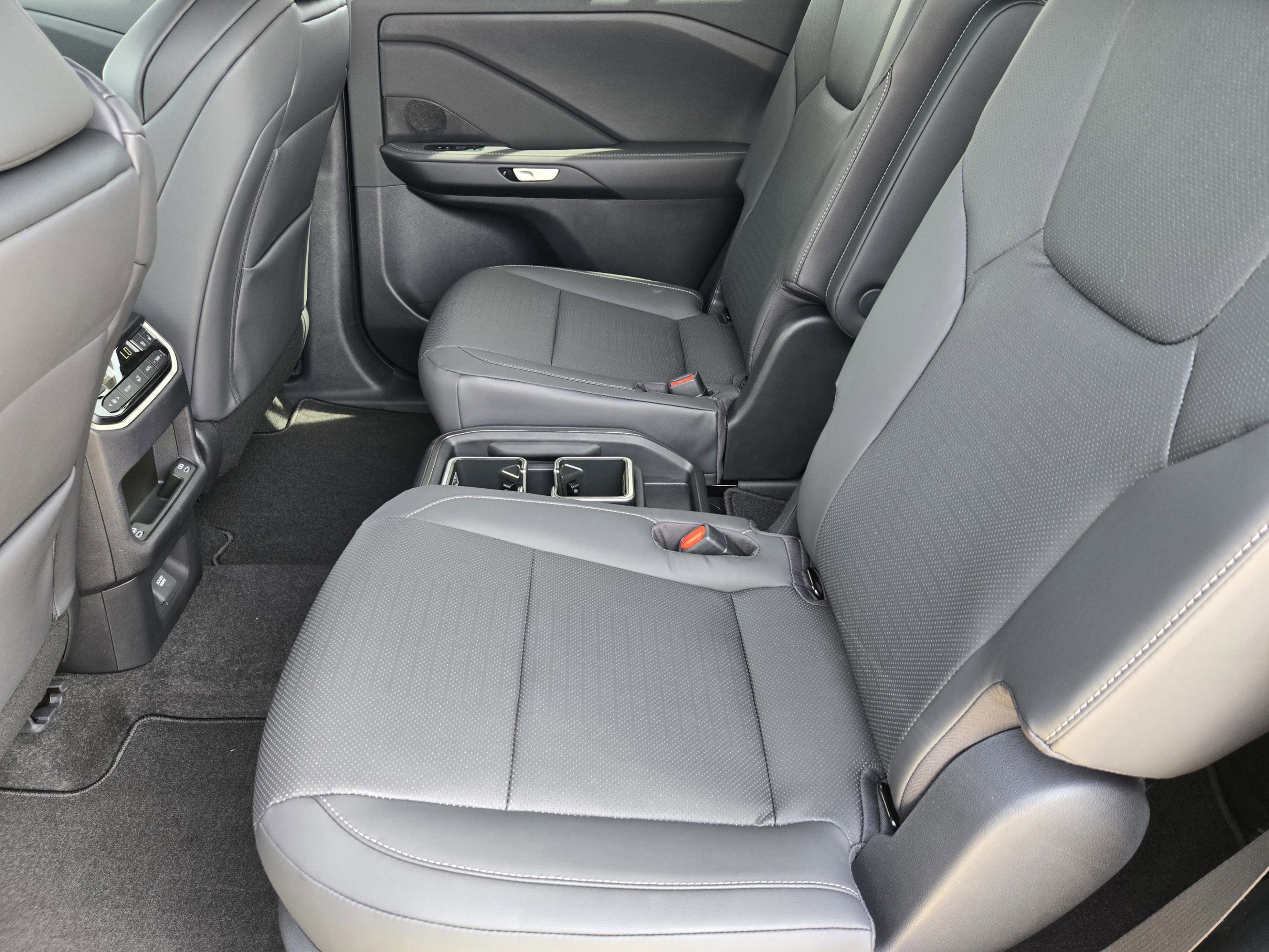 New 2026 Lexus TX 500h AWD image 19