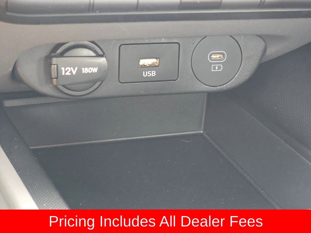 Certified 2024 Hyundai Elantra SE FWD image 17