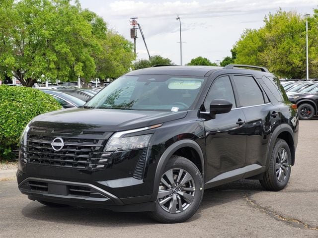 New 2026 Nissan Pathfinder SV w/ SV Premium Package AWD/4WD image 2
