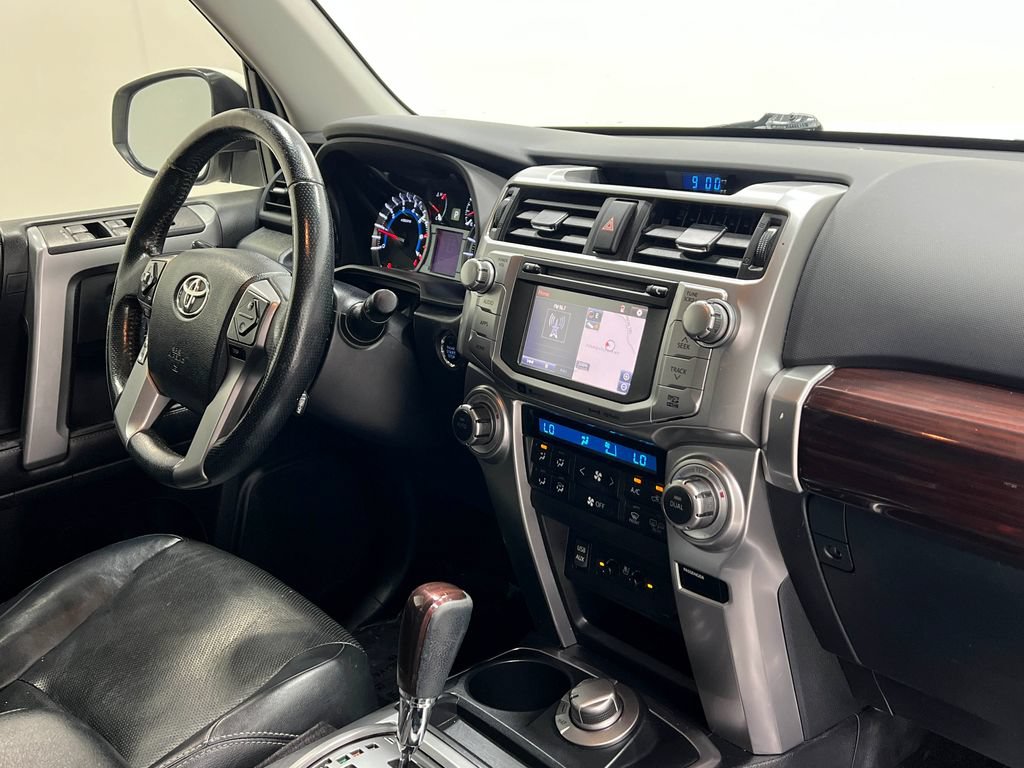 Used 2016 Toyota 4Runner Limited AWD/4WD image 21