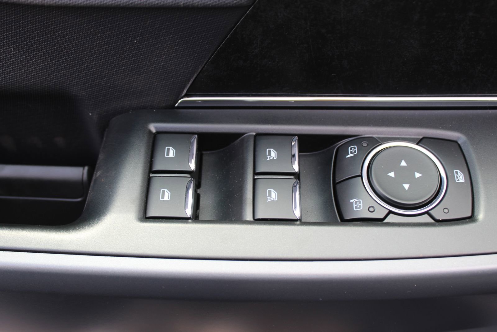 New 2025 Ford F150 Lightning Flash image 18