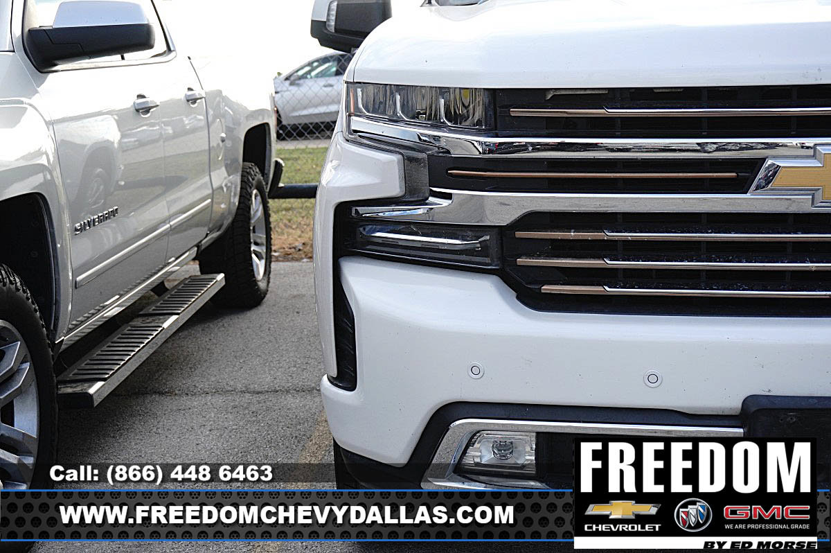Used 2021 Chevrolet Silverado 1500 High Country w/ Technology Package AWD/4WD image 8