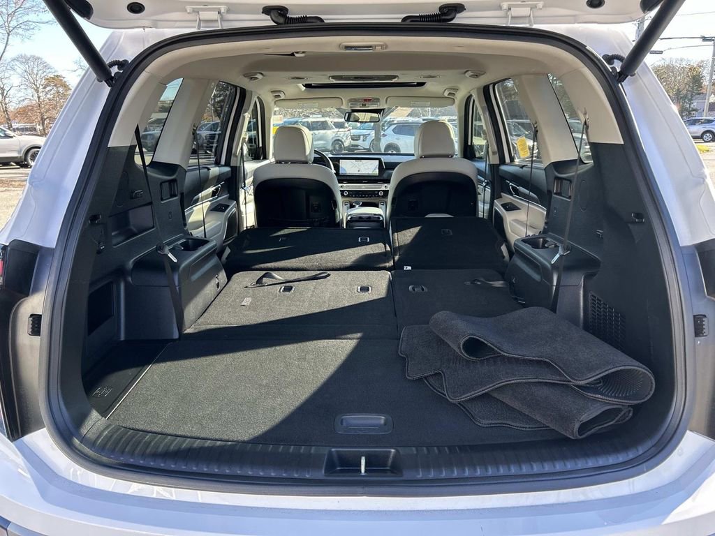 Used 2023 Kia Telluride EX image 15
