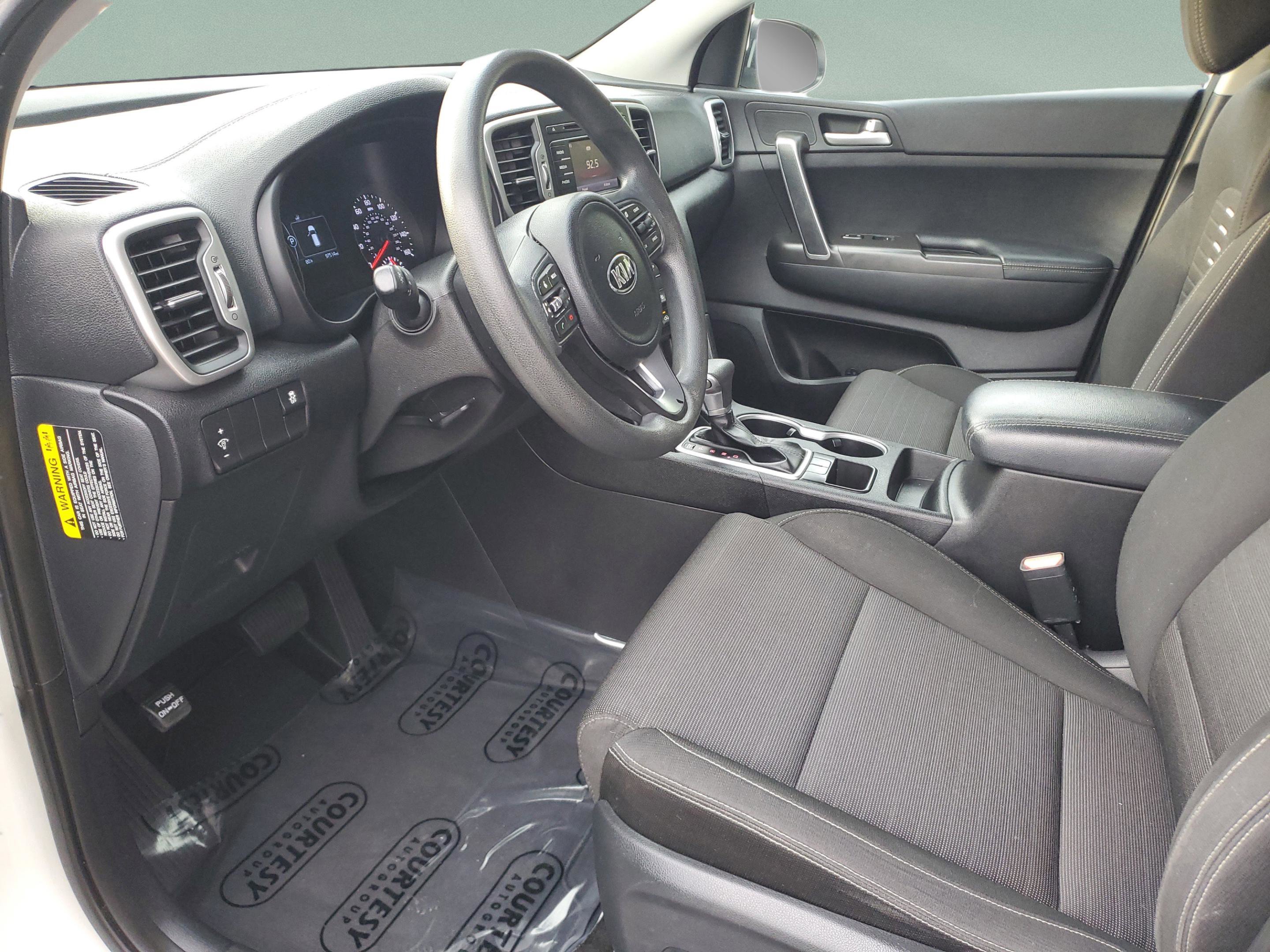 Used 2017 Kia Sportage LX w/ LX Popular Package FWD image 19