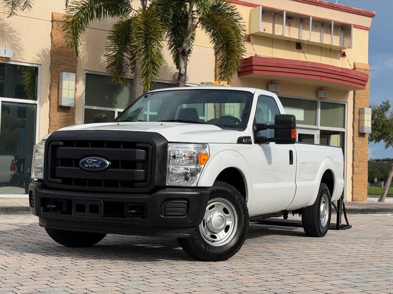 Used 2016 Ford F250 XL w/ Power Equipment Group RWD image 2
