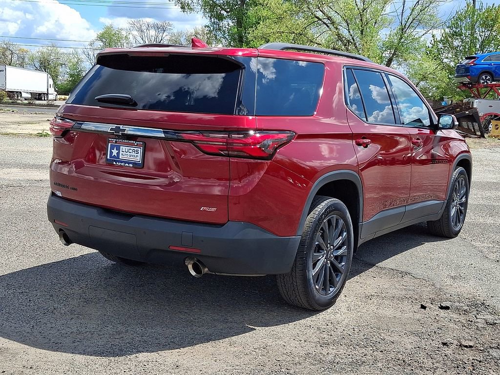 Used 2022 Chevrolet Traverse RS w/ LPO, Floor Liner Package AWD/4WD image 11
