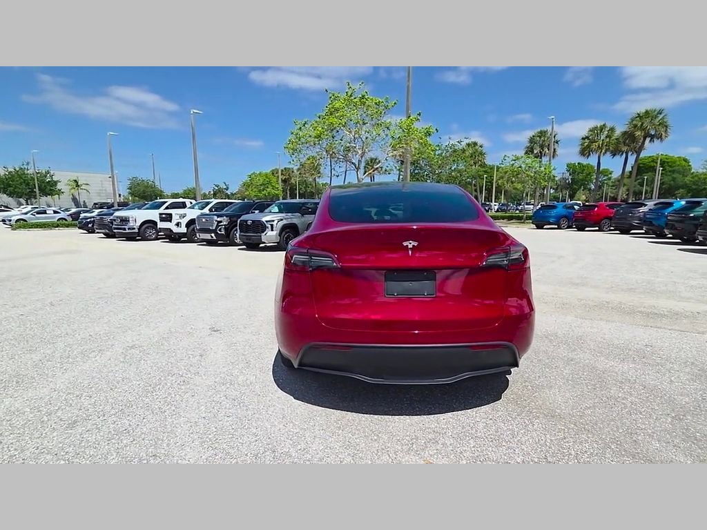 Used 2024 Tesla Model Y Long Range image 40
