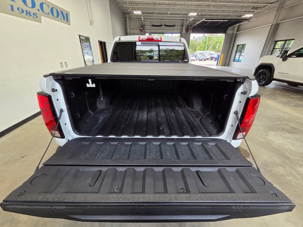 Used 2023 Chevrolet Colorado Trail Boss w/ Technology Package AWD/4WD image 9