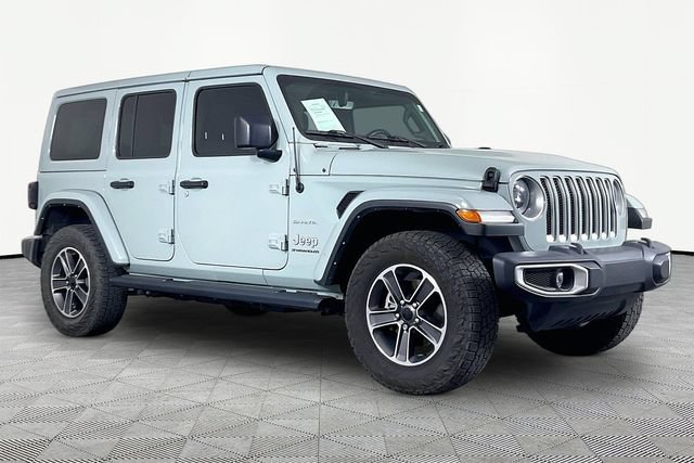 Used 2023 Jeep Wrangler Unlimited Sahara w/ LED Lighting Group AWD/4WD image 3